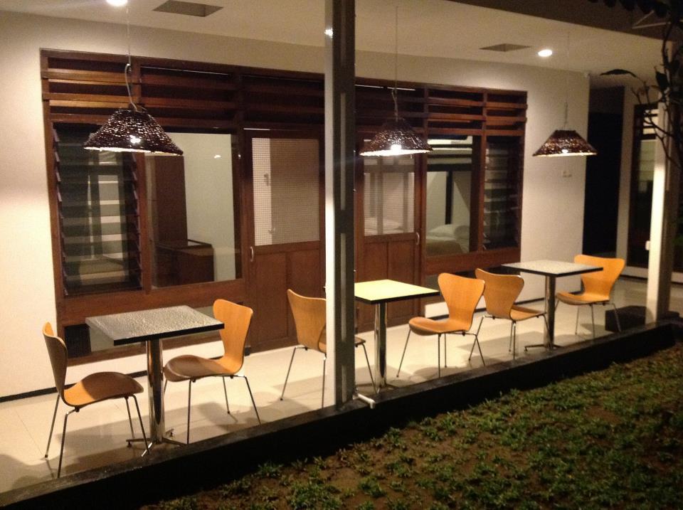 Krowi Innスラバヤ エクステリア 写真